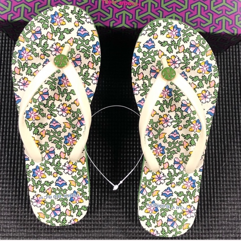 ๐ HP ๐ ๐ Tory Burch Wild Pansy New Ivory Flip Flops - Picture 2 of 9
